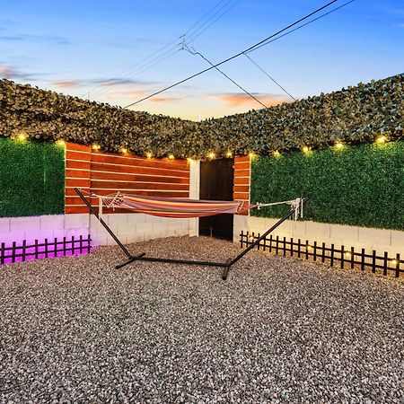 Phoenix Retreat - 2 Bedroom Home With King-Size Bed - 3 Smart Tvs - 10 Min From Airp - Unit A Exteriér fotografie