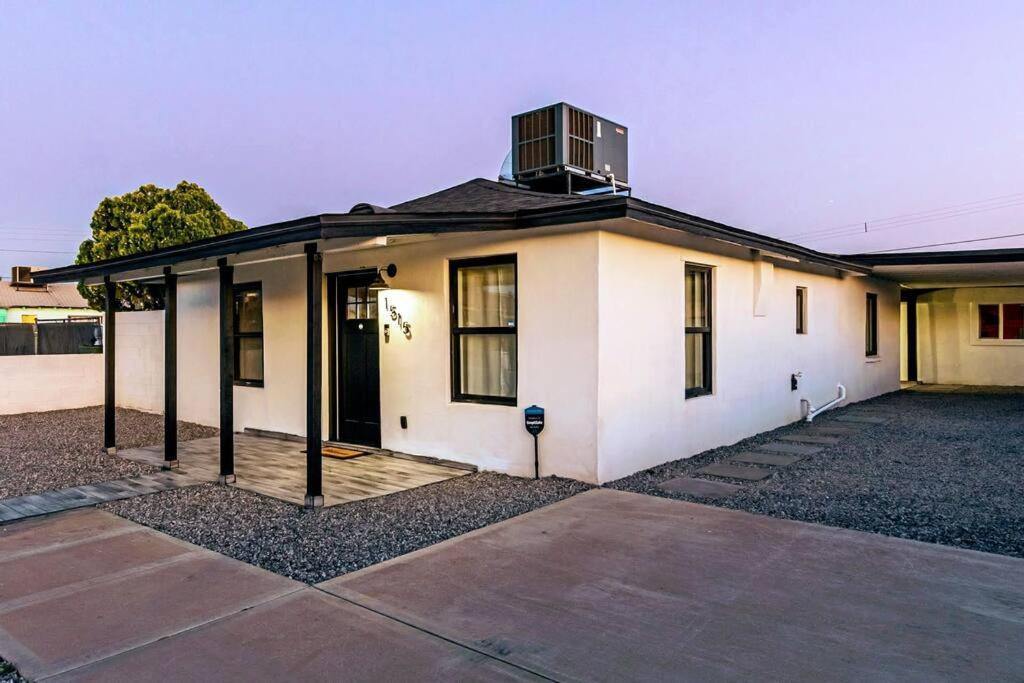 Phoenix Retreat - 2 Bedroom Home With King-Size Bed - 3 Smart Tvs - 10 Min From Airp - Unit A Exteriér fotografie