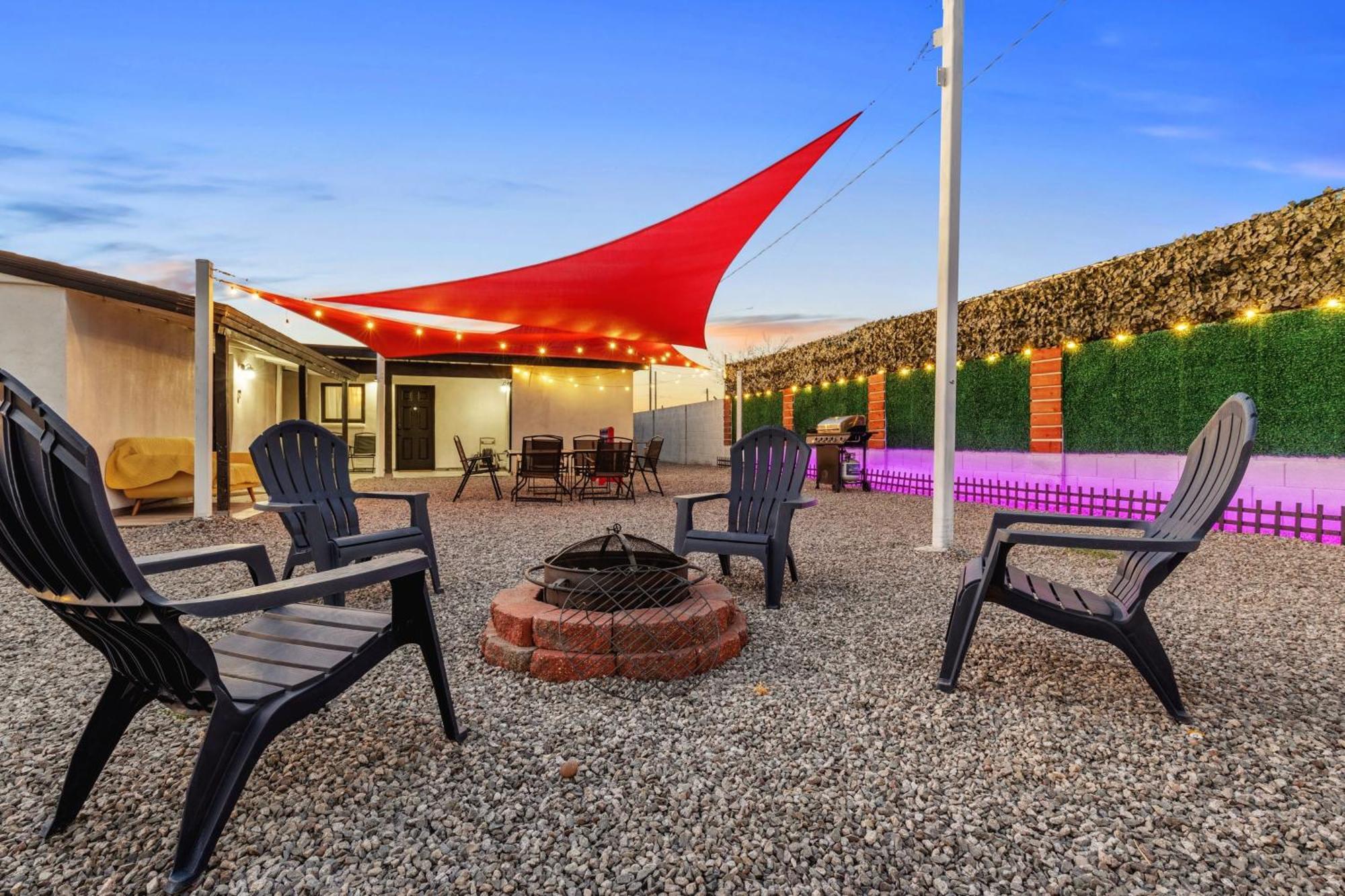 Phoenix Retreat - 2 Bedroom Home With King-Size Bed - 3 Smart Tvs - 10 Min From Airp - Unit A Exteriér fotografie