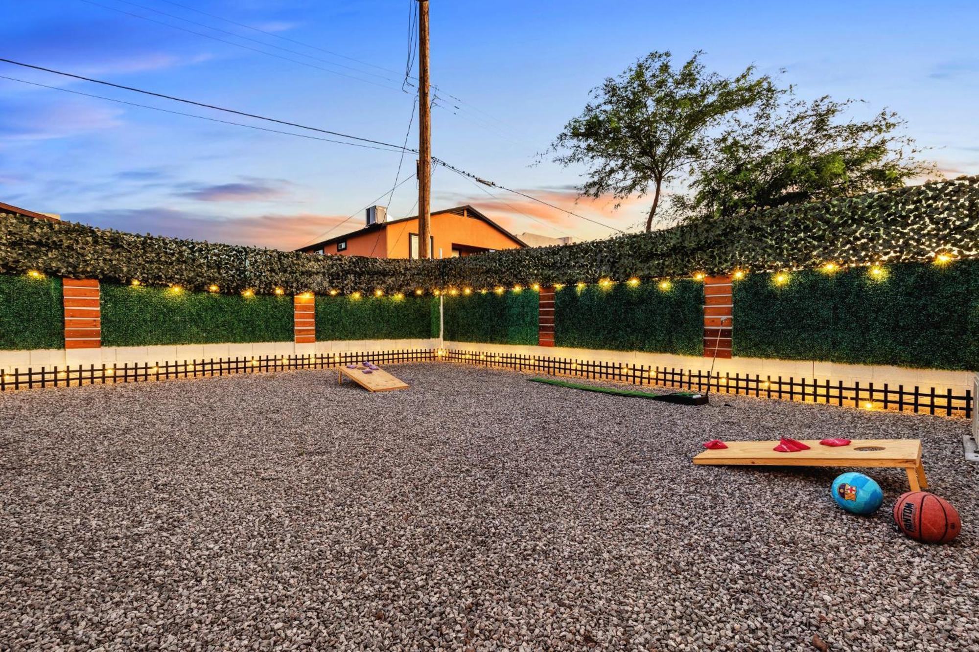 Phoenix Retreat - 2 Bedroom Home With King-Size Bed - 3 Smart Tvs - 10 Min From Airp - Unit A Exteriér fotografie